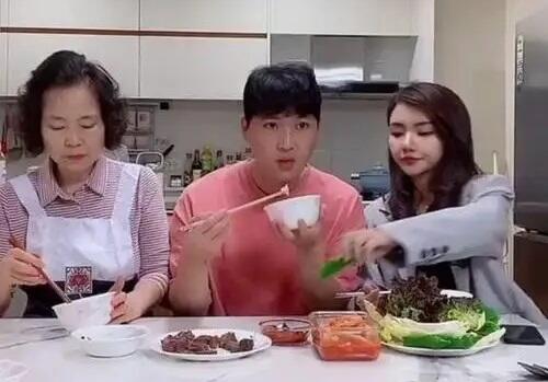 韩国媳妇大璐璐直播痛哭流涕是真离婚还是剧本