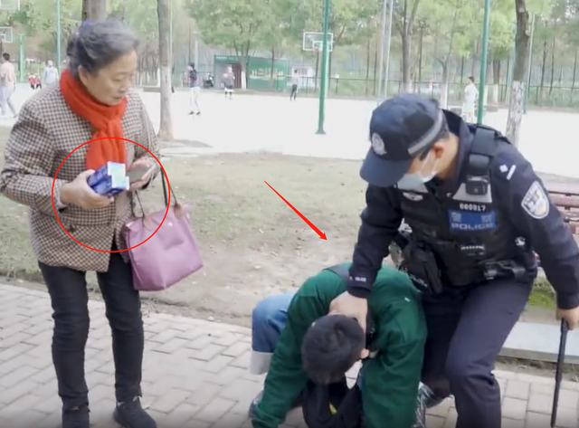 千万网红被抓原来是梅尼耶联动孝警阿特宣传反诈知识