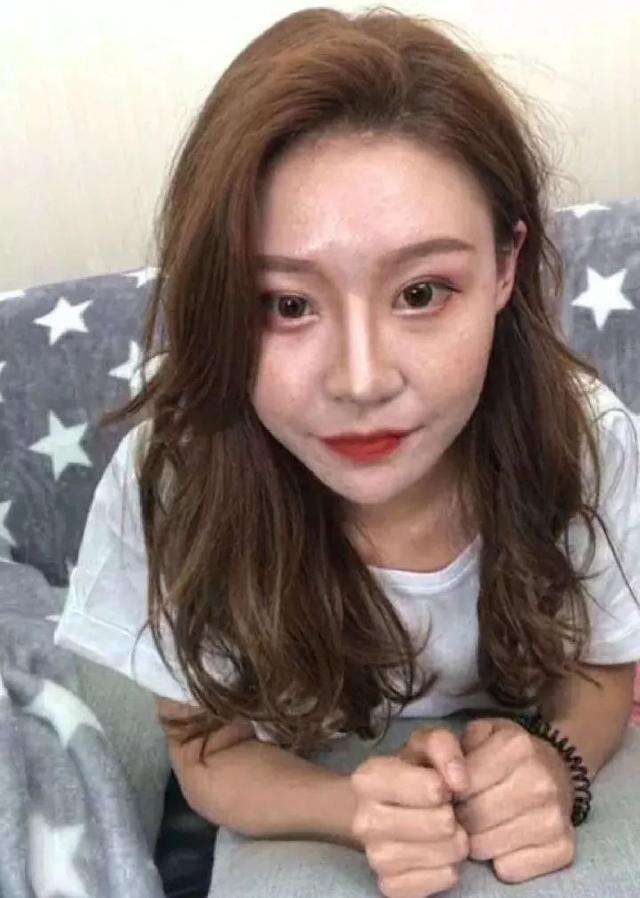 千万网红温婉收入曝光,三年赚了五千万,数值过大惹争议播 千万网红温婉收入曝光,三年赚了五千万,数值过大惹争议播