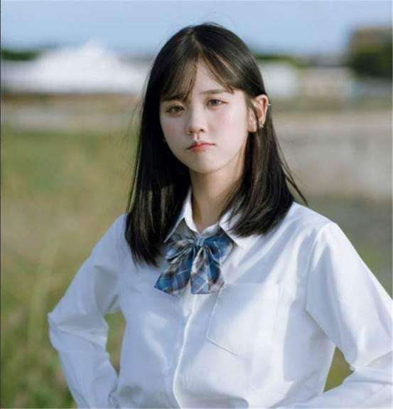 井川里予晒出童年照,堪比等比例放大,整容传言不攻自破 井川里予晒出童年照,堪比等比例放大,整容传言不攻自破