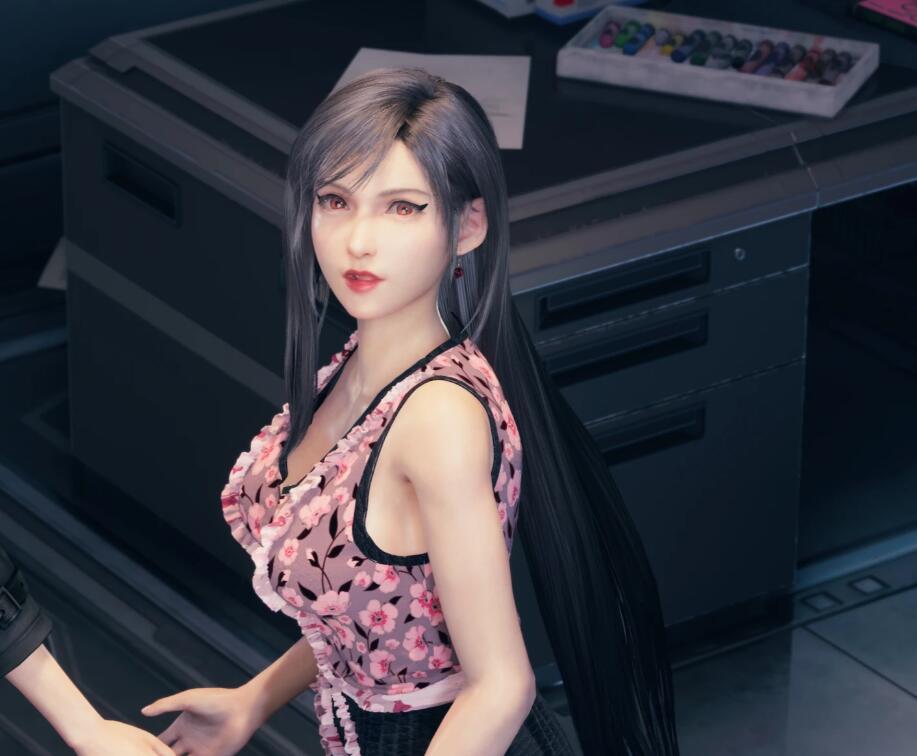 《最終幻想7:重制版》蒂法新年套裝MOD