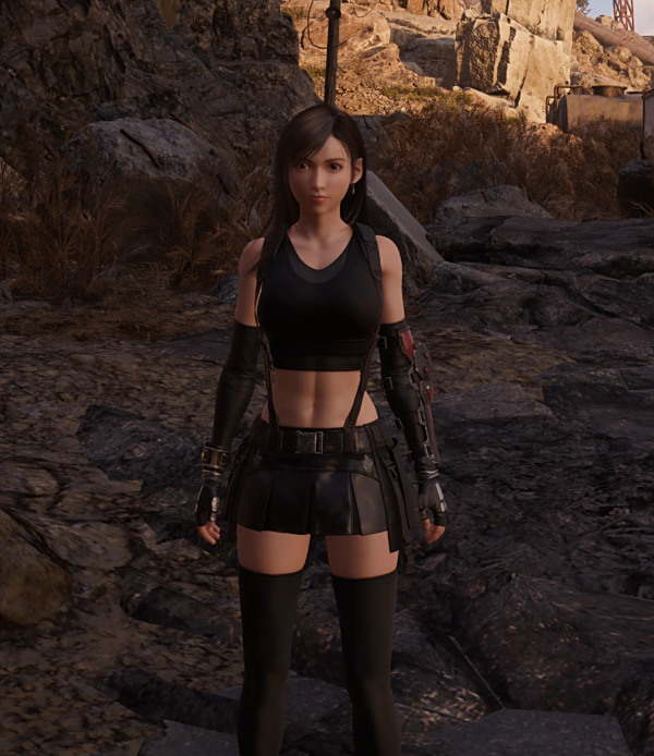 《最終幻想7：重生》蒂法黑衣紋理MOD