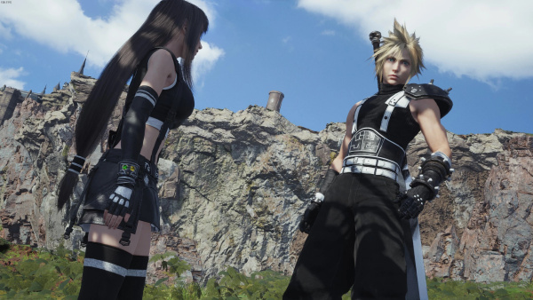 《最終幻想7:重生》克勞德黑白戰衣MOD