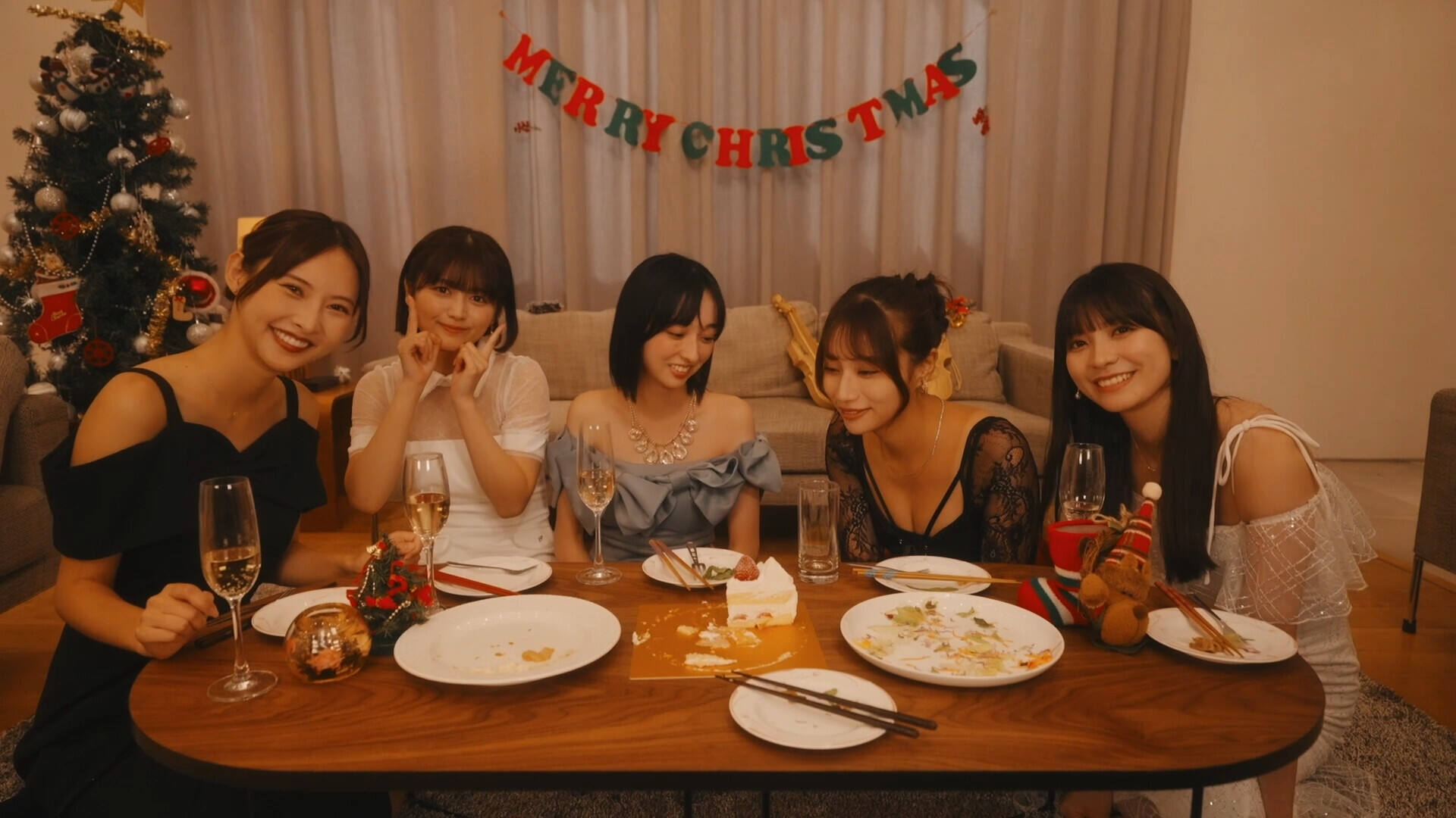 嘟嘟嘟~戀愛信號響不停，美女室友們教我如何淡定？