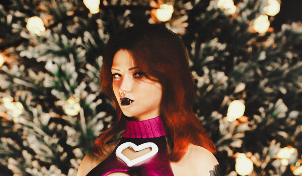 《赛博朋克2077》金星行星温暖假日套装MOD