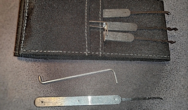 《HumanitZ》耐用開鎖器MOD