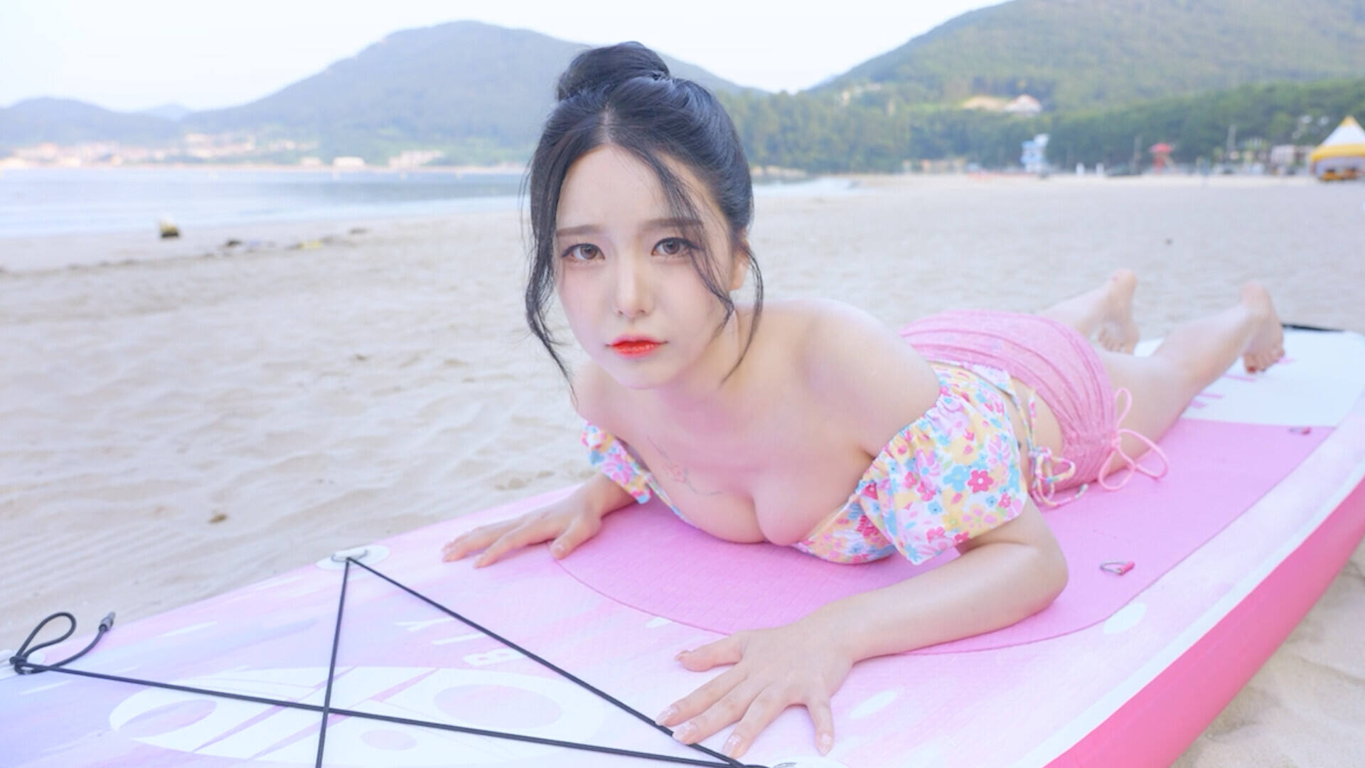 哦莫！美女们的闪婚修罗场壁纸